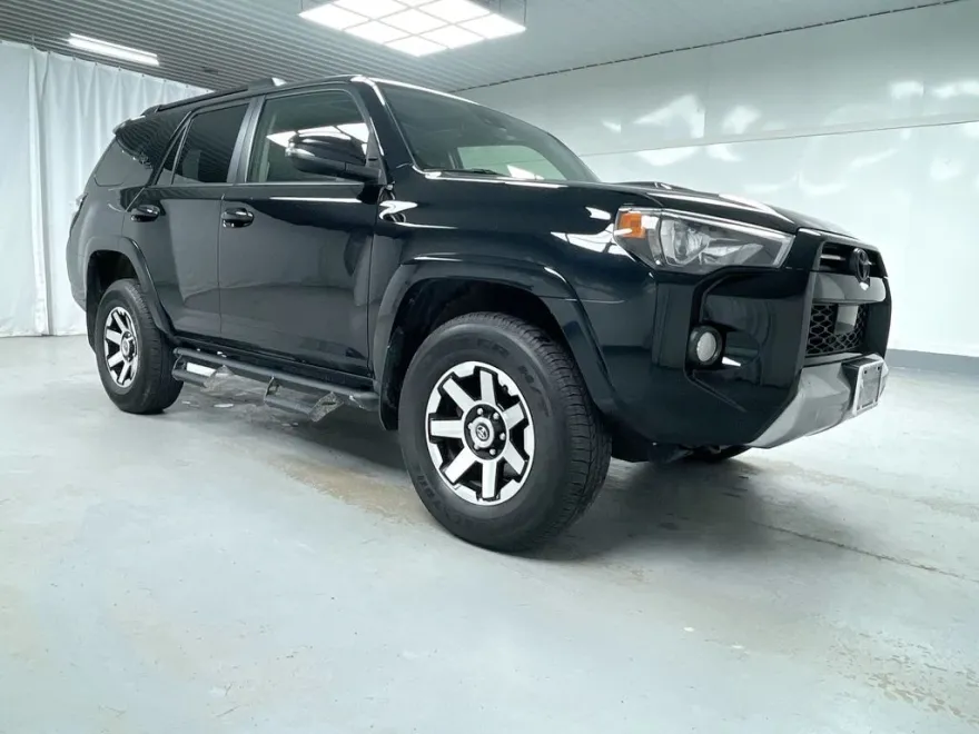 2020 Toyota 4Runner TRD Off-Road Premium photo 1