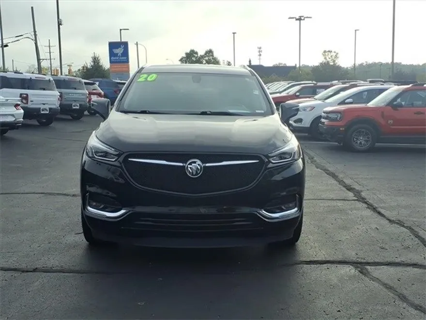 2020 Buick Enclave Essence photo 1