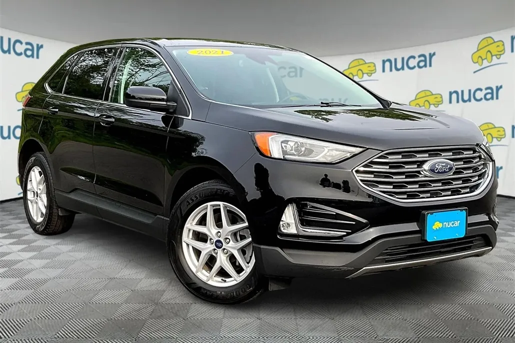 2021 Ford Edge SEL photo 1