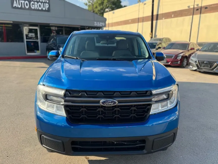 2022 Ford Maverick XLT photo 1