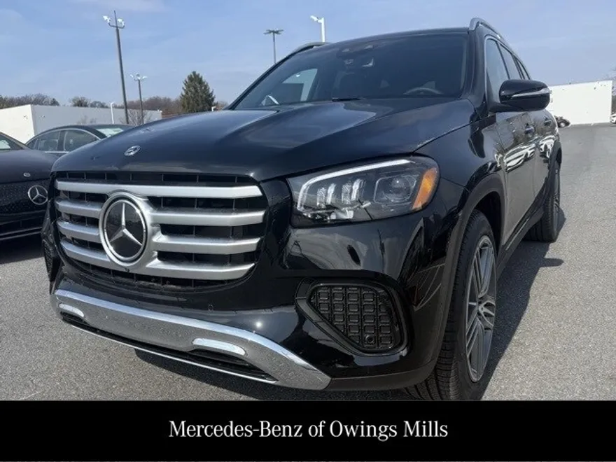 2025 Mercedes Benz GLS 450 4MATIC photo 1