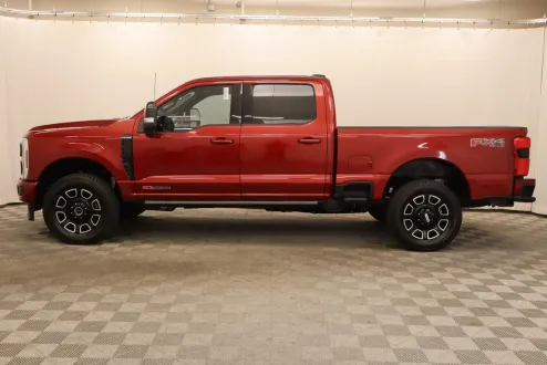 2026 Ford F-250 Platinum photo 2