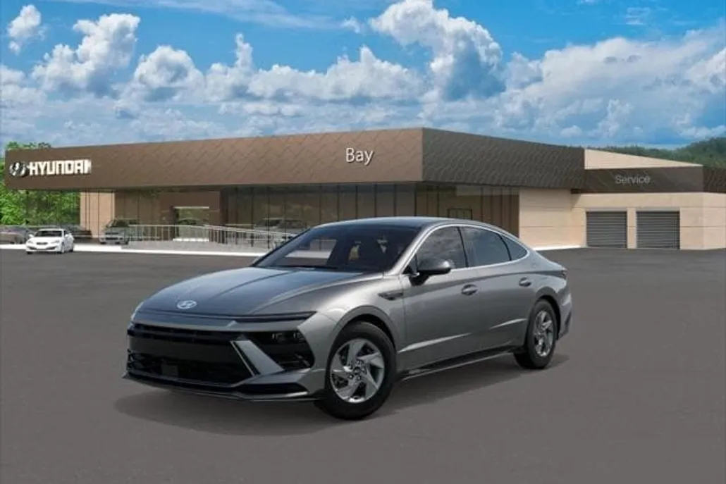 2025 Hyundai Sonata SE photo 1