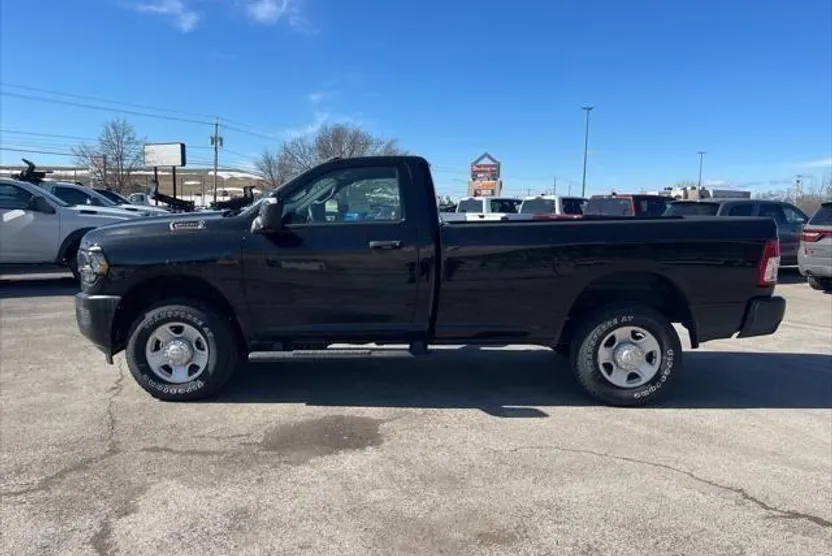 2024 Ram 3500 Tradesman photo 1