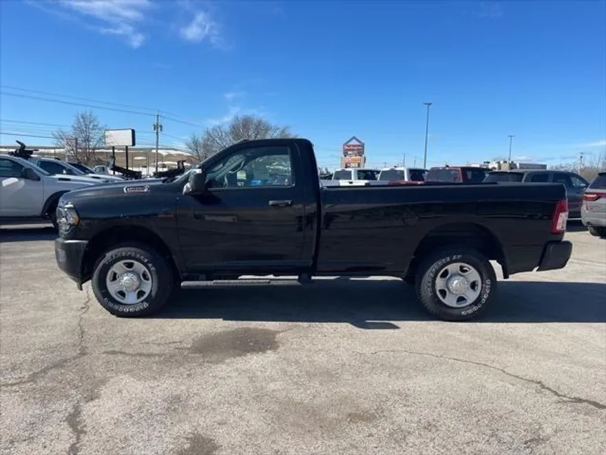 2024 Ram 3500 Tradesman photo 1