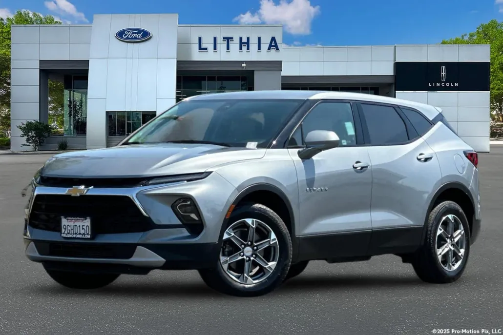 2023 Chevrolet Blazer photo 1