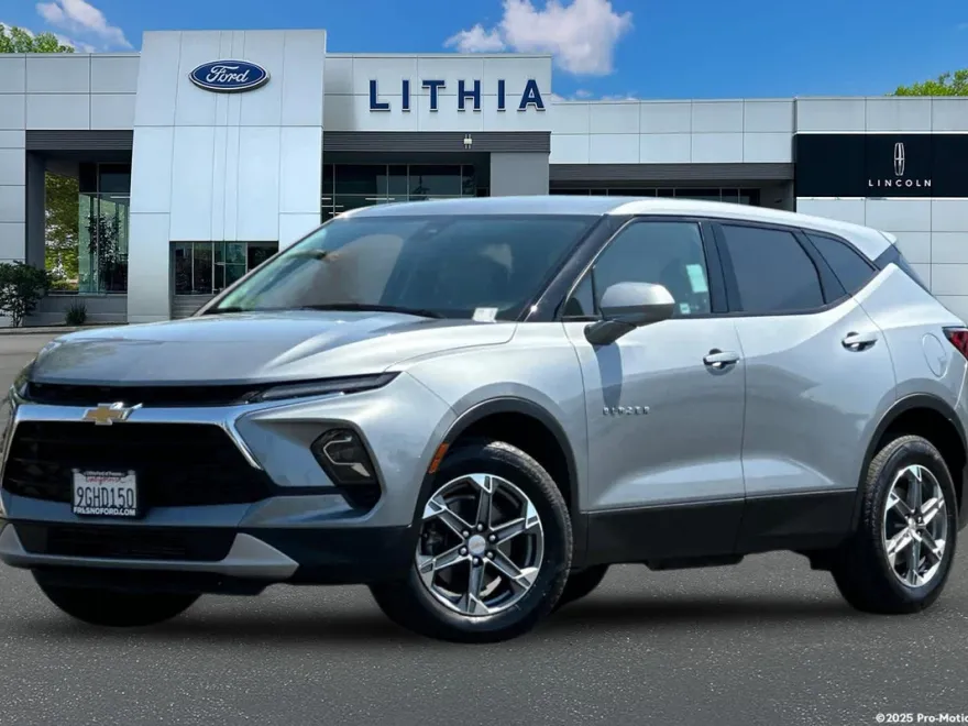 2023 Chevrolet Blazer photo 1