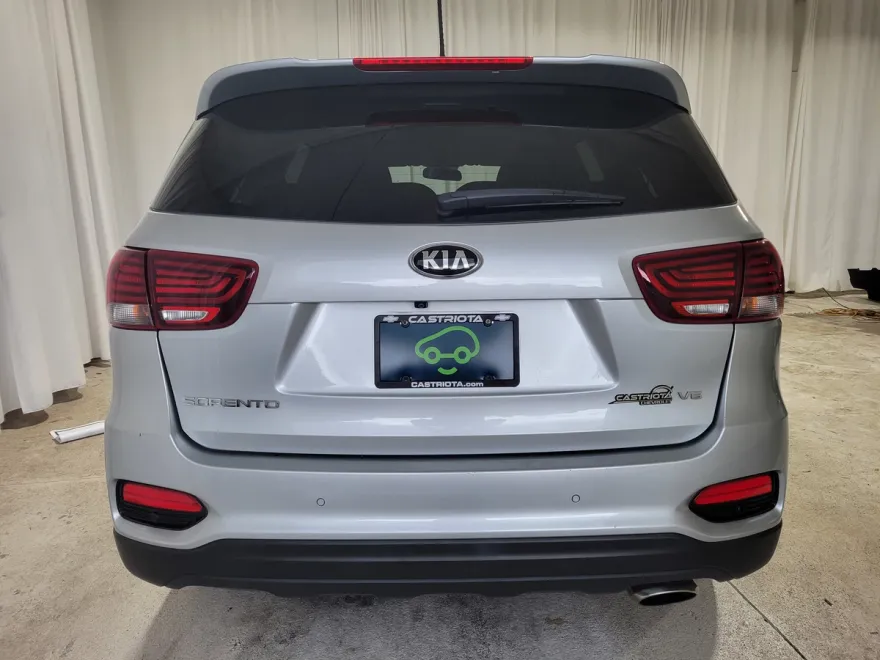 2020 Kia Sorento LX S photo 1