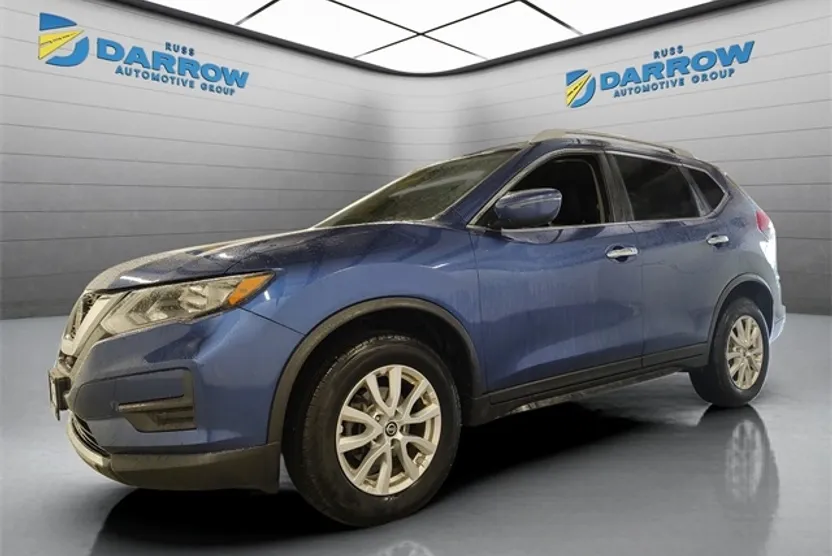 2019 Nissan Rogue SV photo 1
