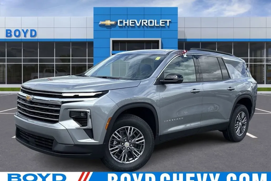 2026 Chevrolet Traverse photo 1