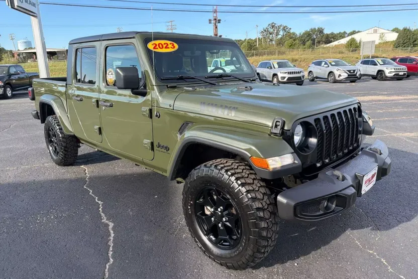 2023 Jeep Gladiator Sport photo 1