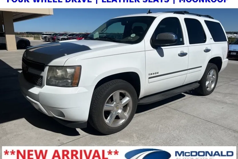 2011 Chevrolet Tahoe LTZ photo 1