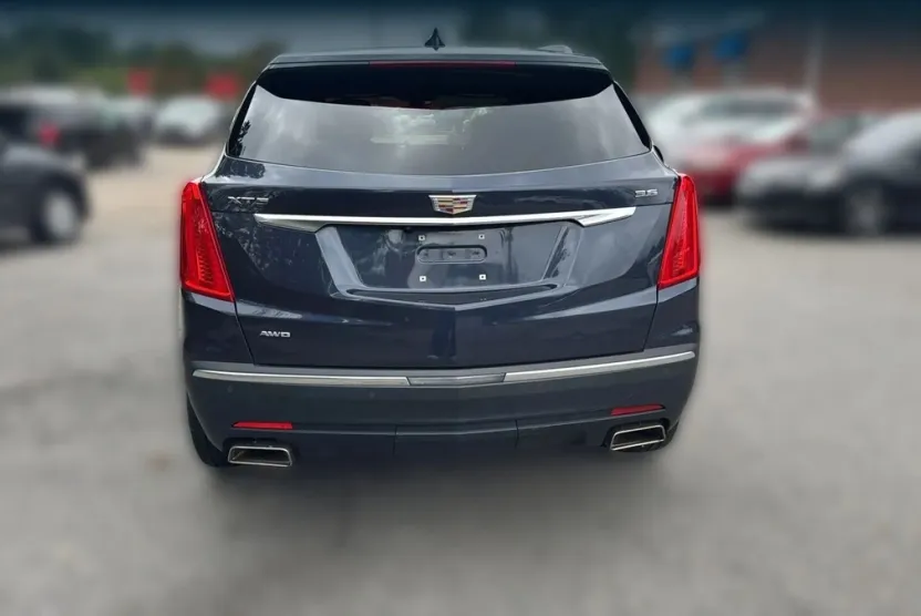 2018 Cadillac XT5 Luxury Sport photo 1