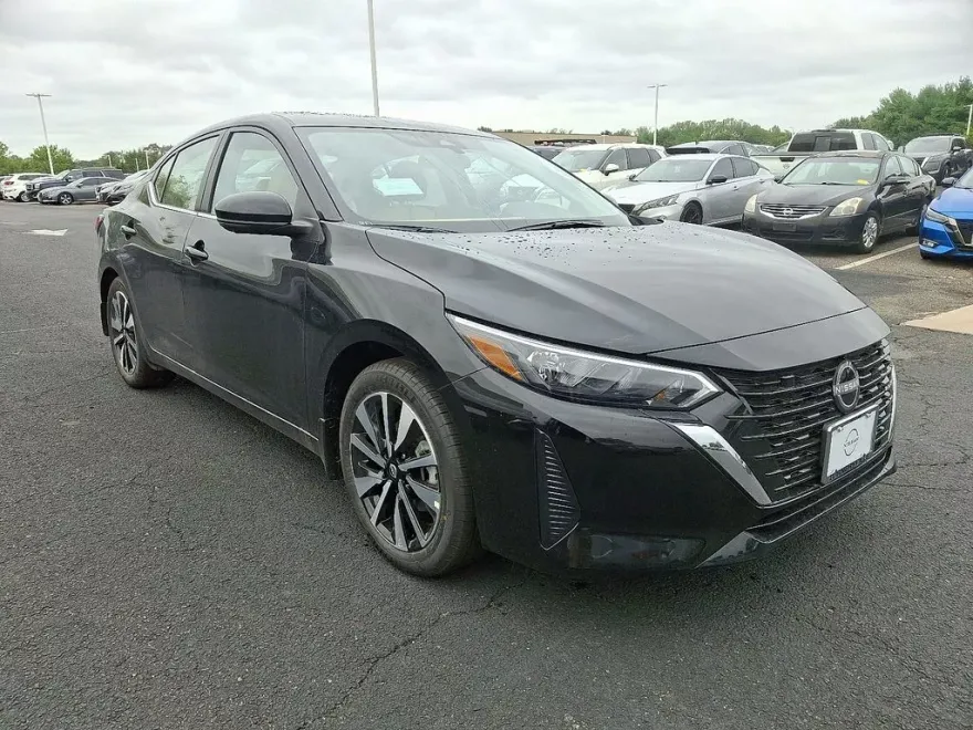 2025 Nissan Sentra SV photo 1