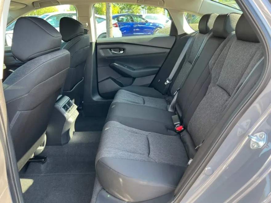 2025 Honda Accord SE photo 1