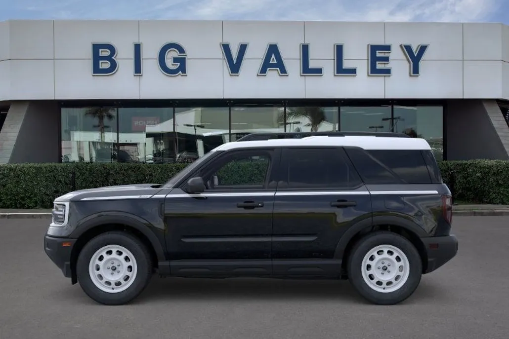 2025 Ford Bronco Sport Heritage photo 1