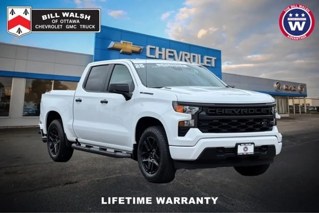 2025 Chevrolet Silverado 1500 Custom photo 1