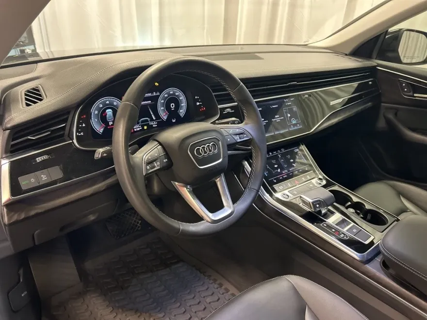 2023 Audi Q8 55 Premium photo 1