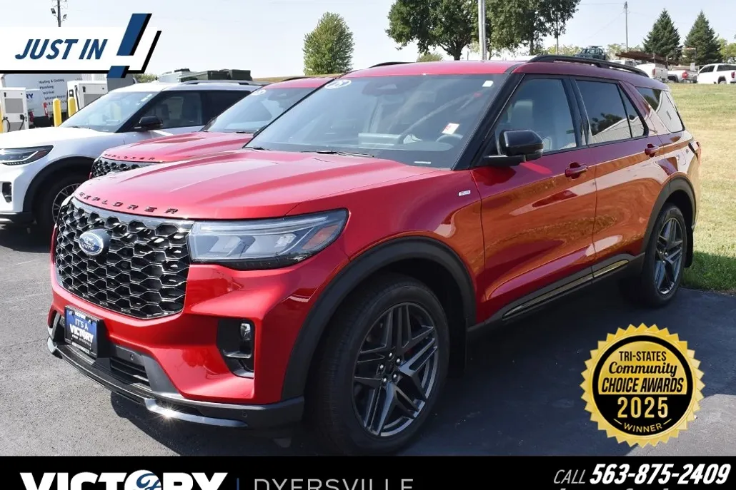 2025 Ford Explorer ST-Line photo 1