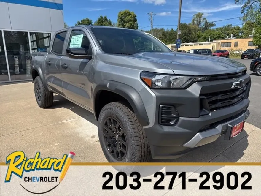 2026 Chevrolet Colorado Trail Boss photo 1