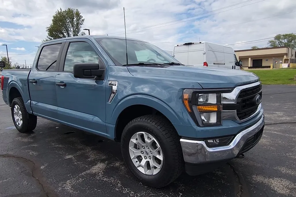 2023 Ford F-150 XL photo 1