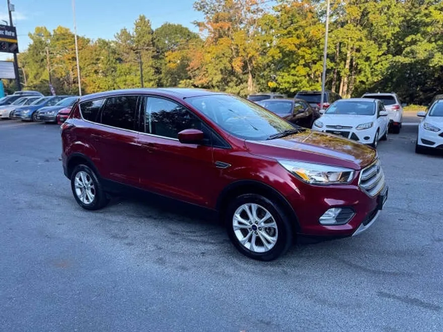 2017 Ford Escape SE photo 1