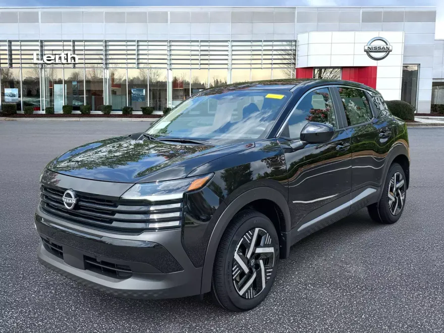 2025 Nissan Kicks SV photo 1