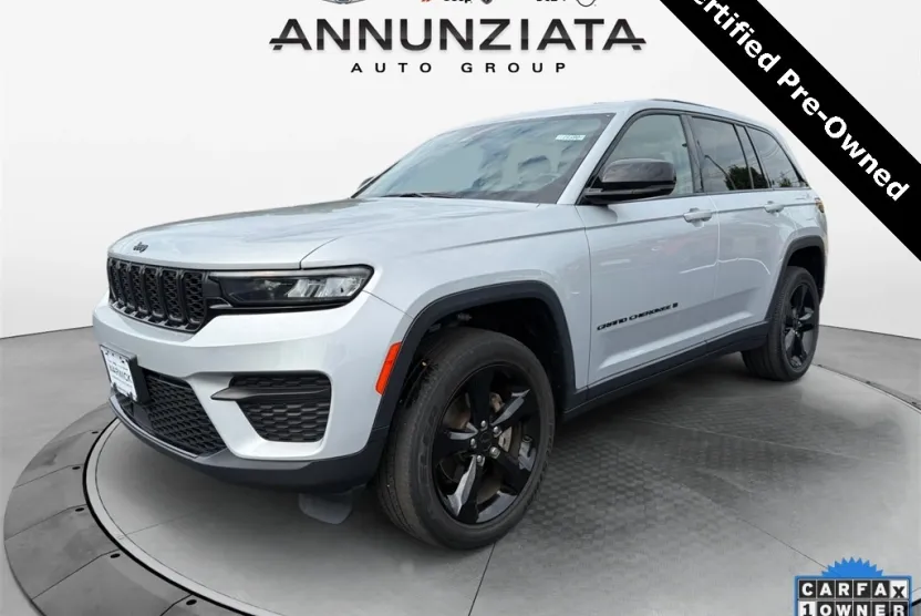 2022 Jeep Grand Cherokee Altitude photo 1