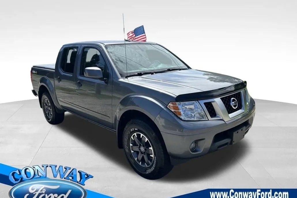 2019 Nissan Frontier PRO-4X Crew Cab photo 1