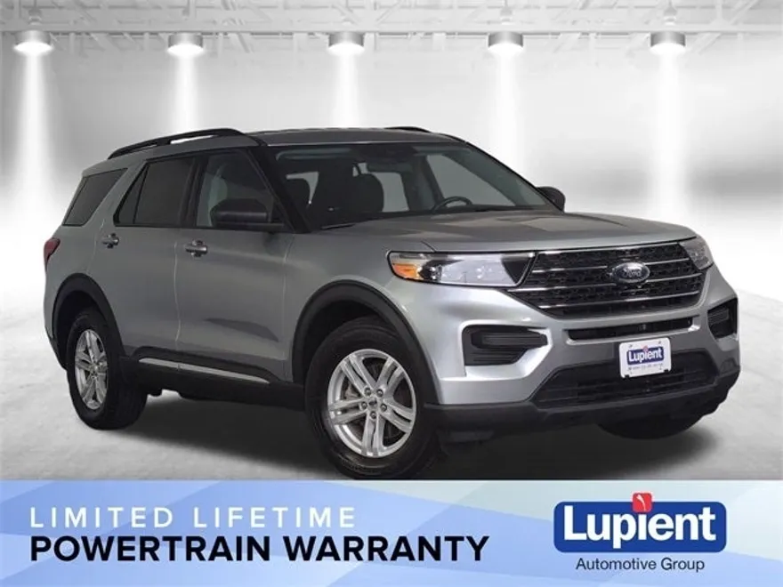 2022 Ford Explorer XLT photo 1