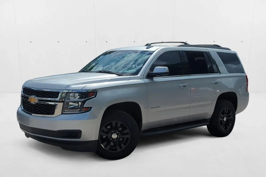 2019 Chevrolet Tahoe LT photo 1