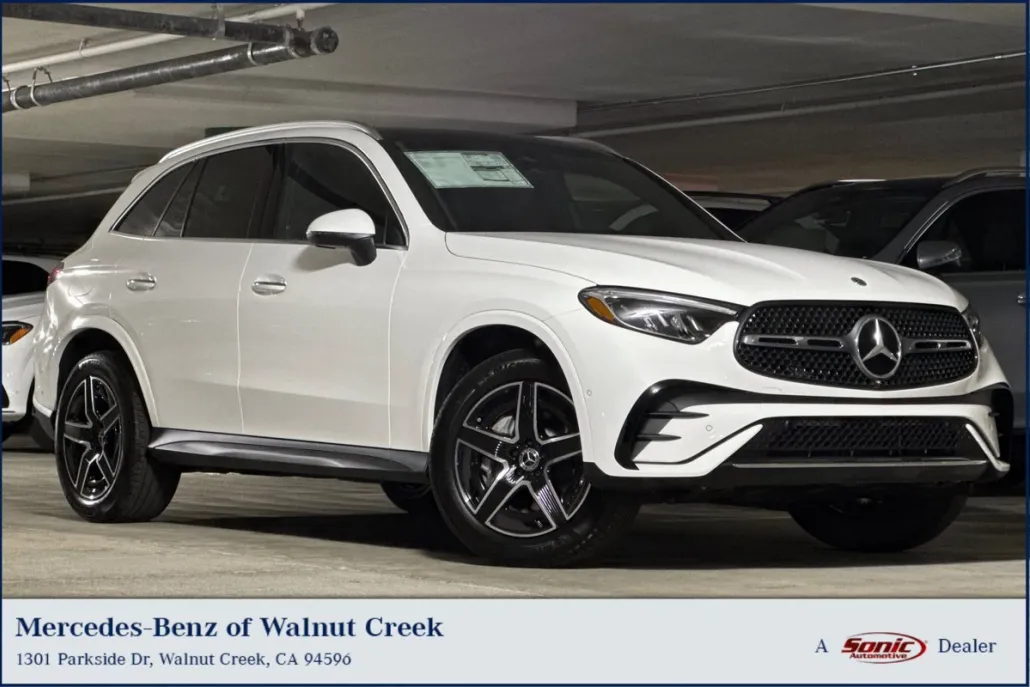 2025 Mercedes Benz GLC 300 photo 1