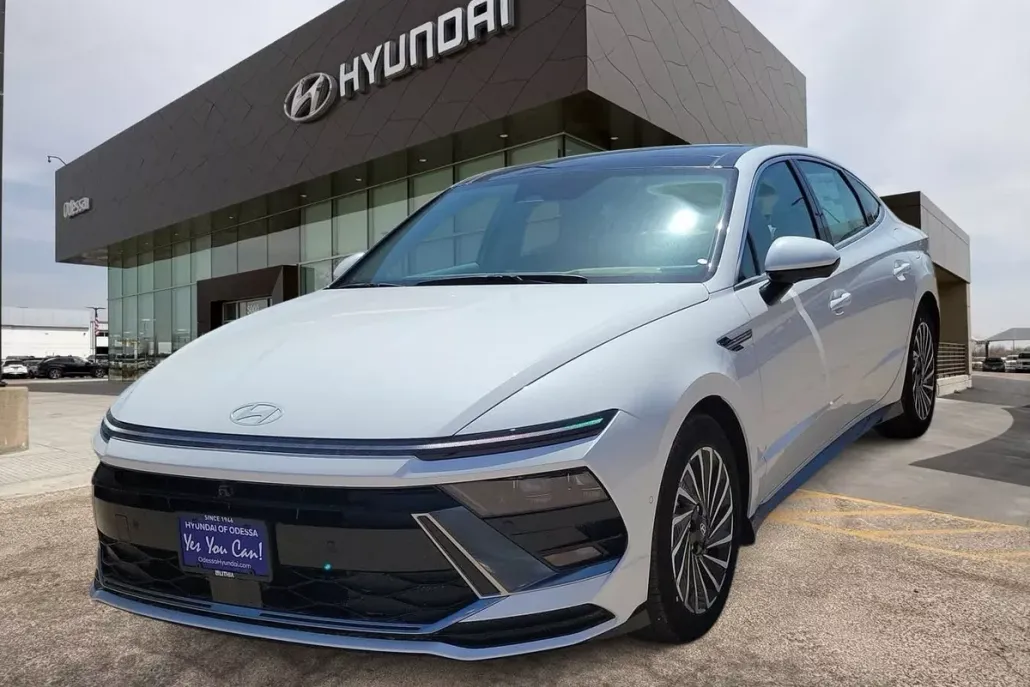 2025 Hyundai Sonata Hybrid Limited photo 1