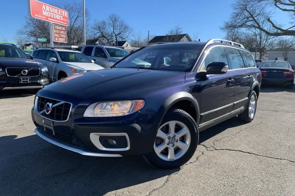 2010 Volvo XC70 photo 1