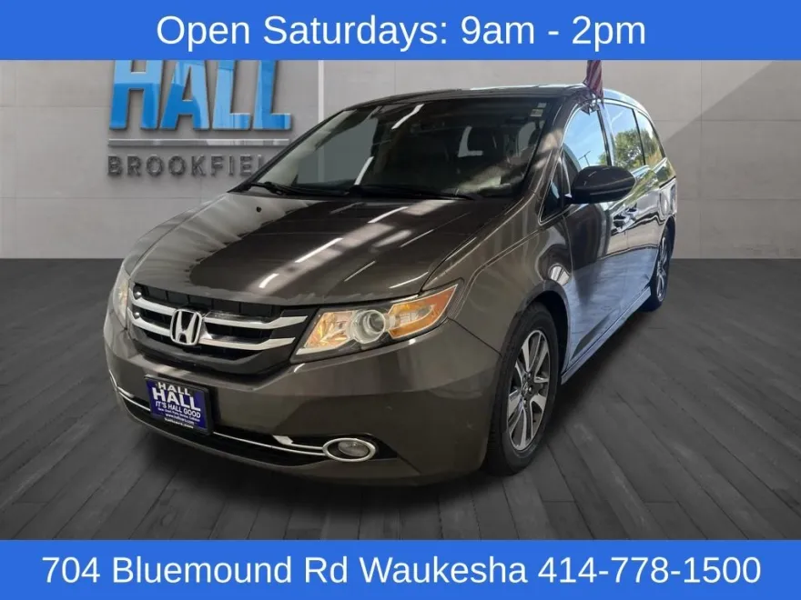 2014 Honda Odyssey Touring photo 1