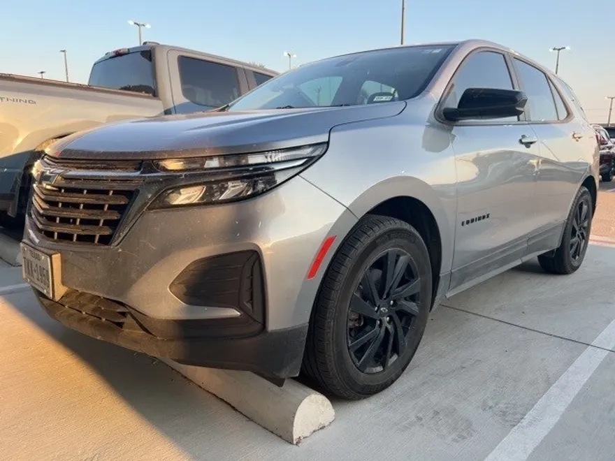 2024 Chevrolet Equinox LS photo 1