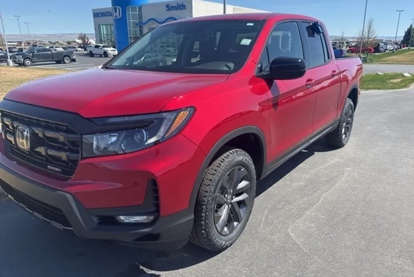 2025 Honda Ridgeline Sport photo 1