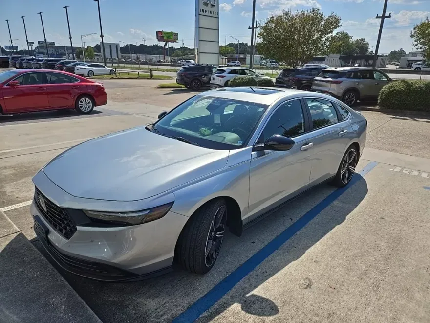 2024 Honda Accord Hybrid Sport photo 1