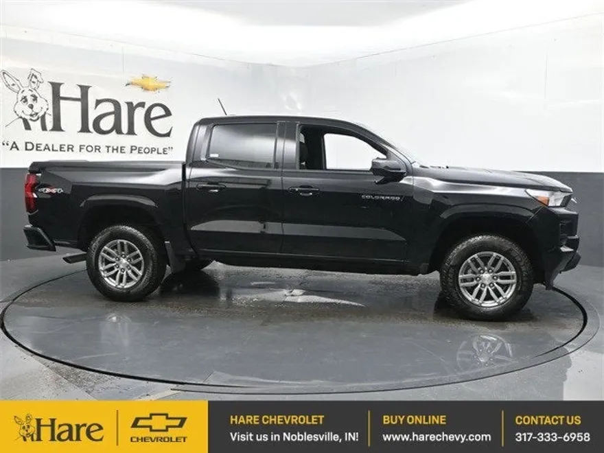 2026 Chevrolet Colorado LT photo 1