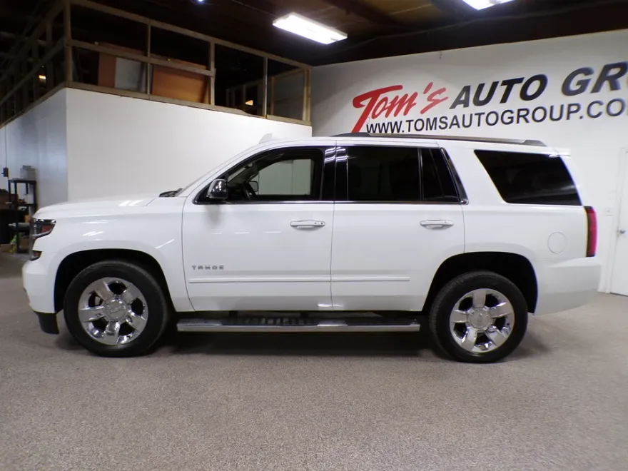 2017 Chevrolet Tahoe Premier photo 1