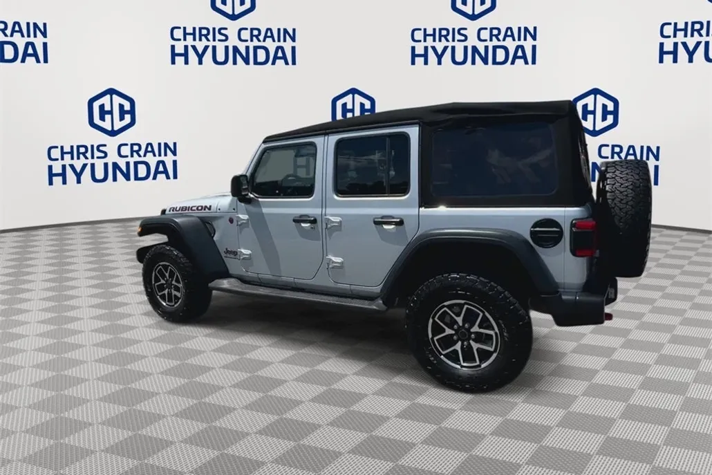 2024 Jeep Wrangler Rubicon photo 1