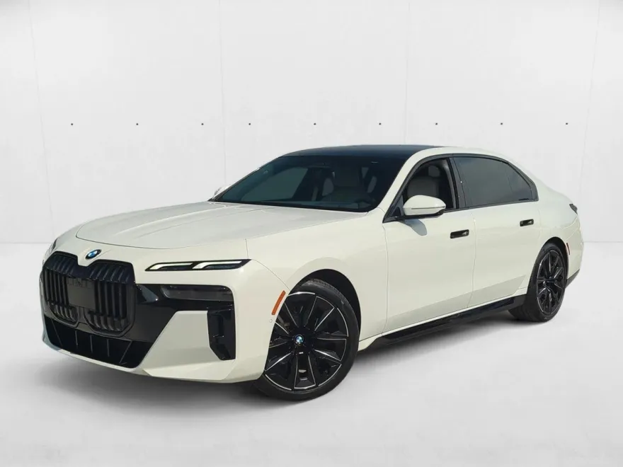2023 Bmw 740i photo 1