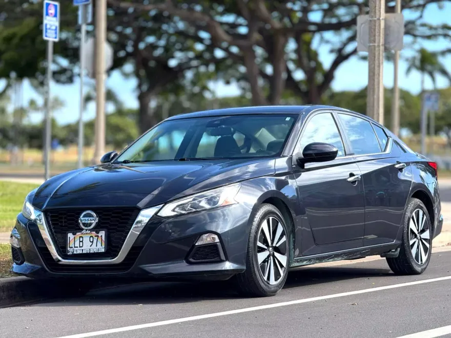 2022 Nissan Altima 2.5 SV photo 1