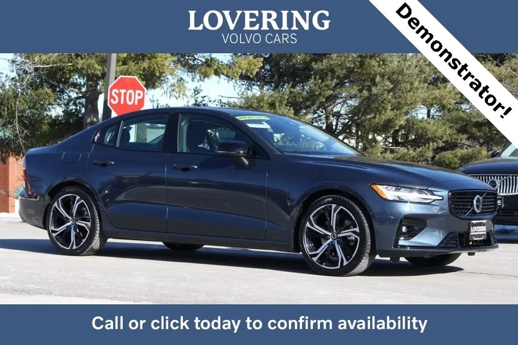 2025 Volvo S60 B5 Plus photo 1