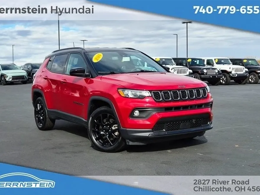 2024 Jeep Compass Latitude photo 1