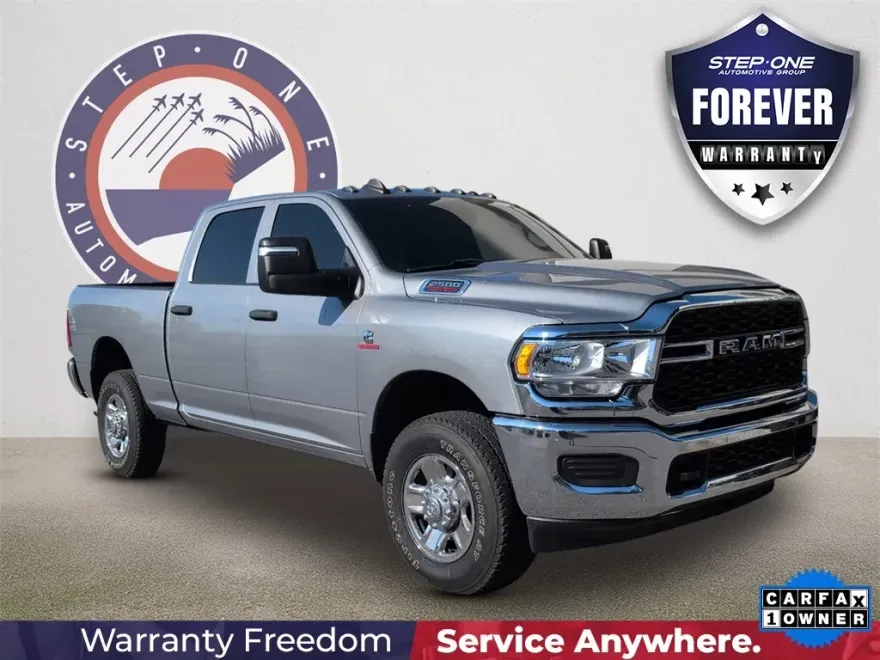 2023 Ram 2500 Tradesman photo 1