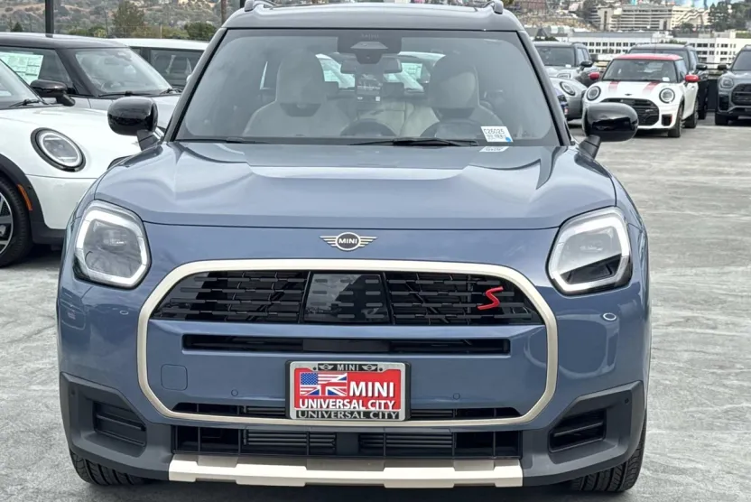 2026 Mini Countryman S ALL4 photo 1