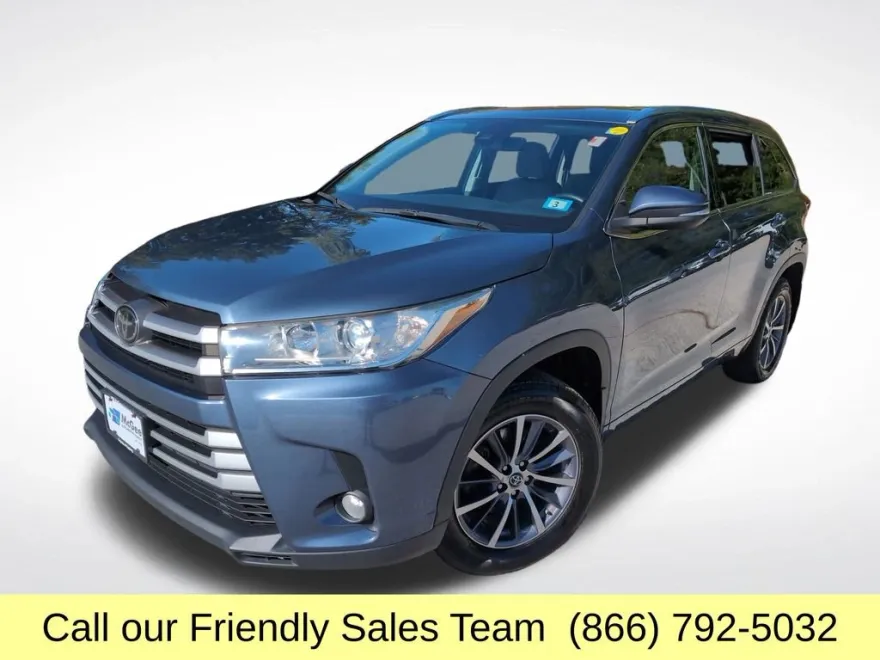 2017 Toyota Highlander XLE photo 1