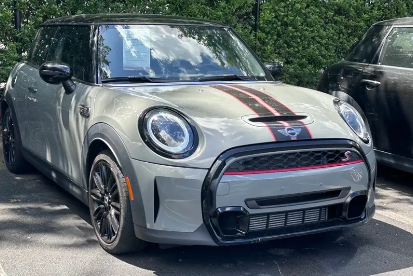 2022 Mini Cooper Hardtop S photo 1