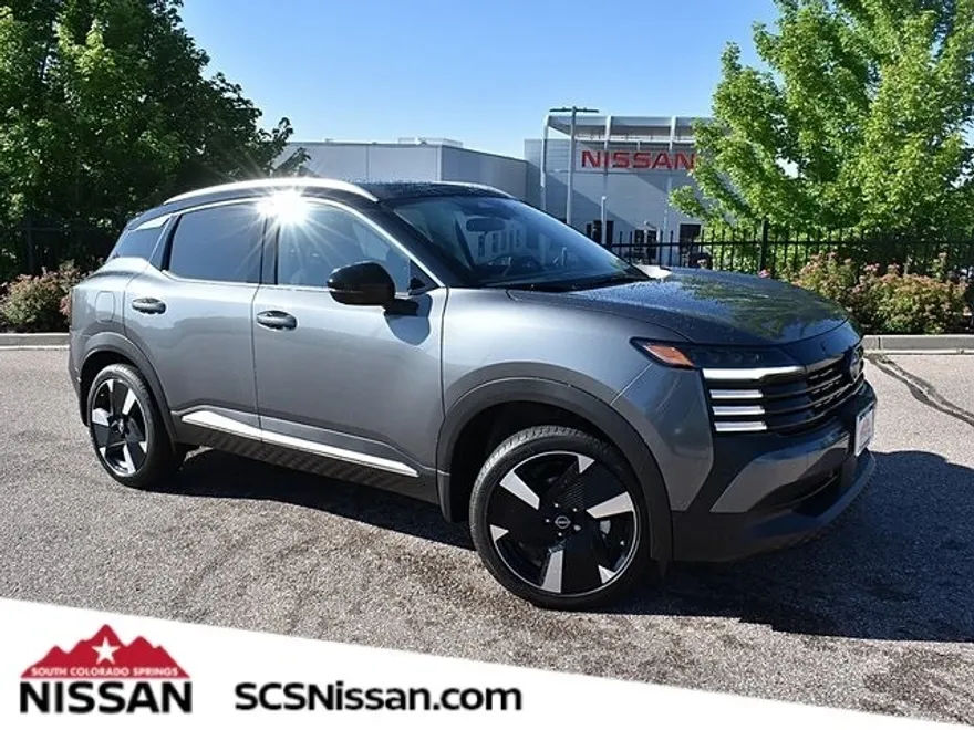 2025 Nissan Kicks SR photo 1